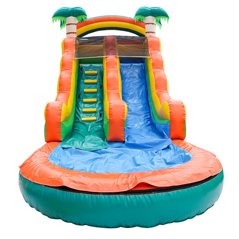 AKD Water Slides 7,5 x 3,3 x 4,75m