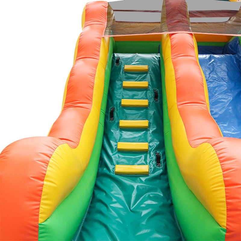 AKD Water Slides 7,5 x 3,3 x 4,75m